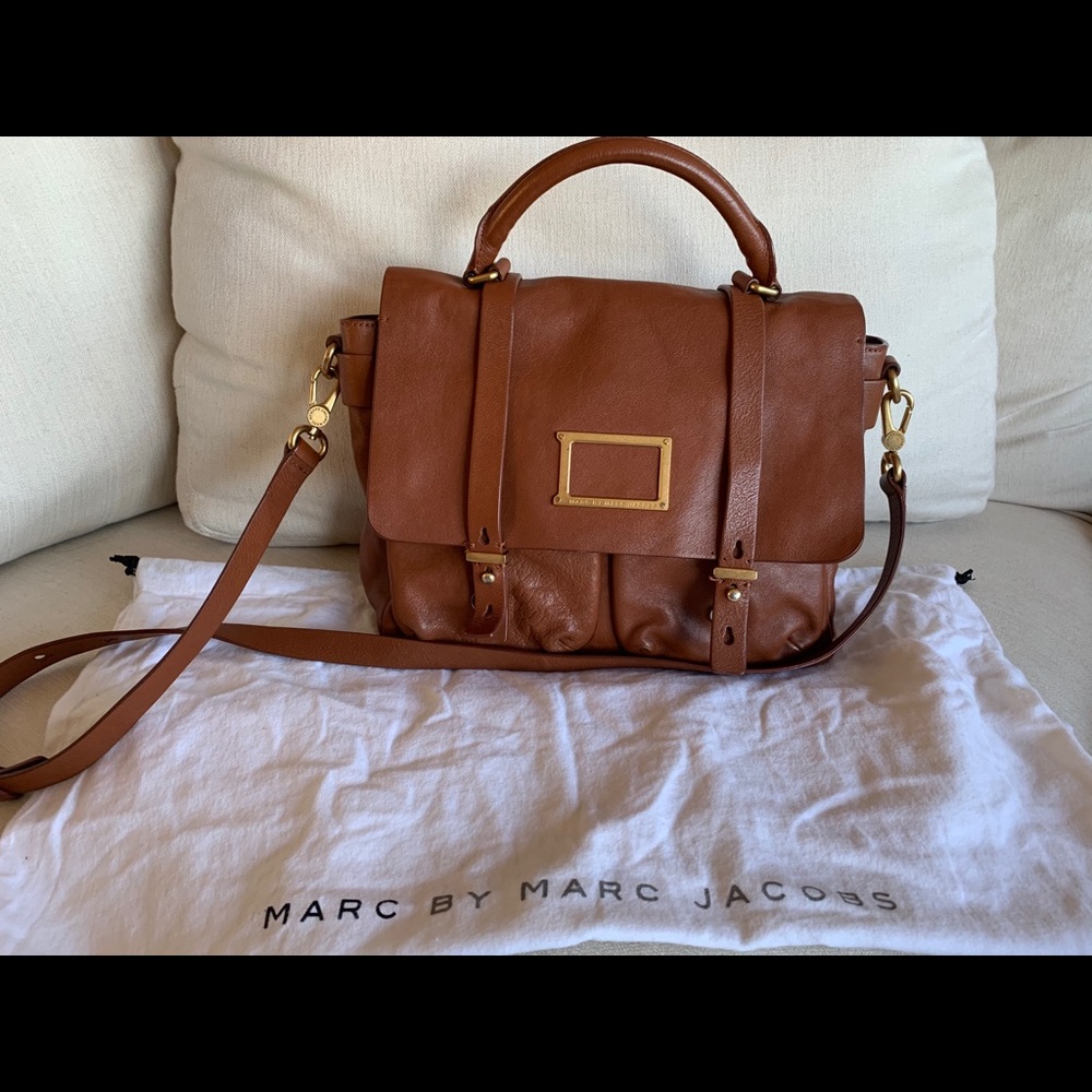 Marc Jacobs side/shoulder bag in camel leather